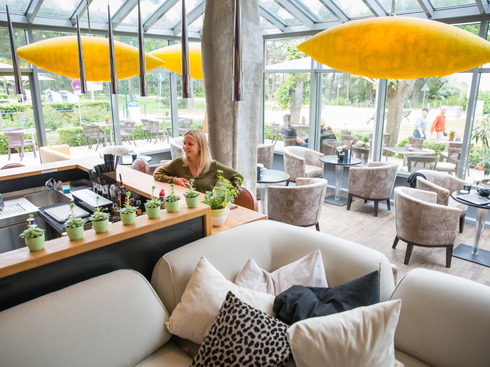 „Safari-Bar&Bistro”(Burger, Salate,ect.)