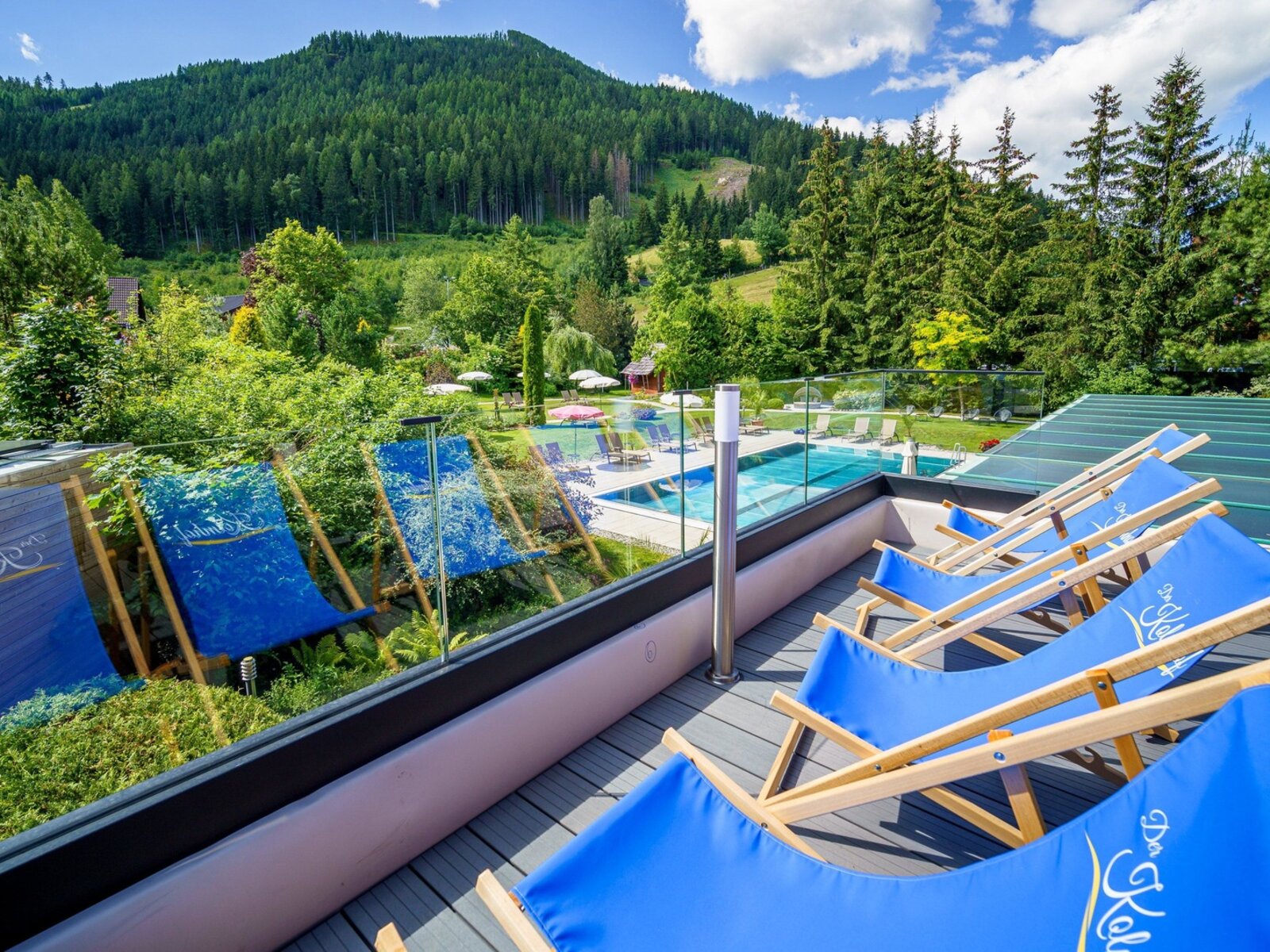 Outdoor Pool (16x8m)