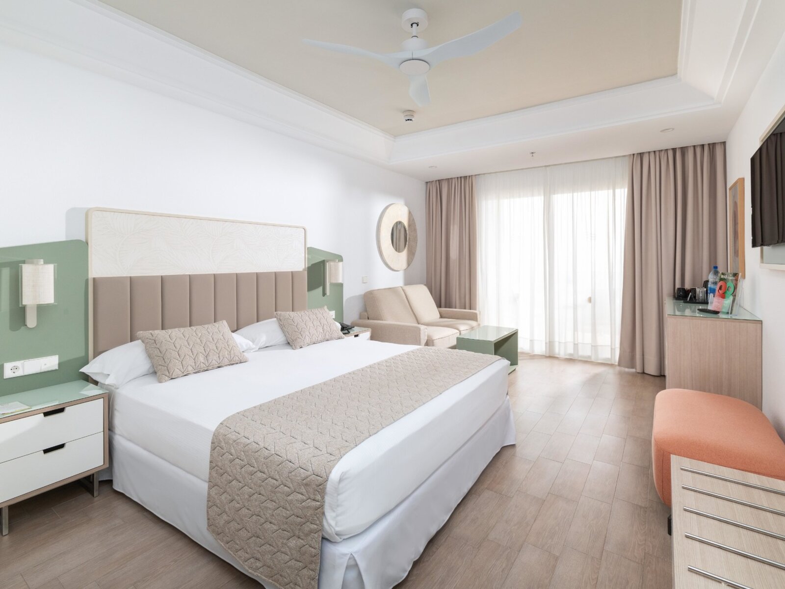 Wohnbeispiel Double Room with Sofabed