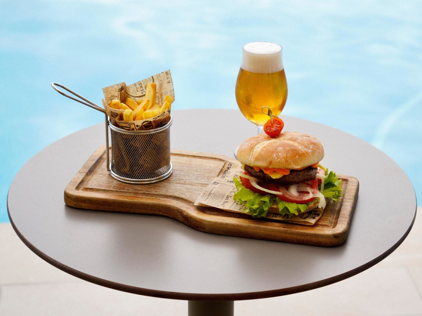 Kentia Pool Club