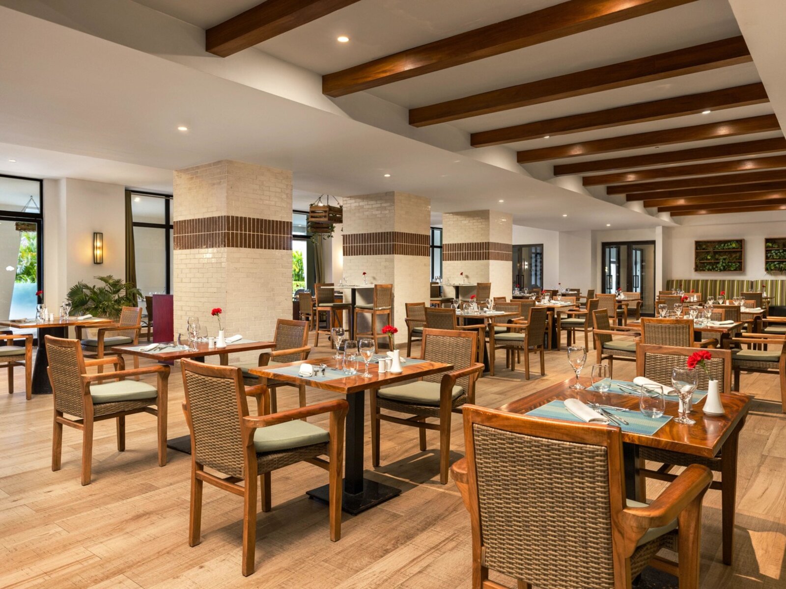 Market Cafe
