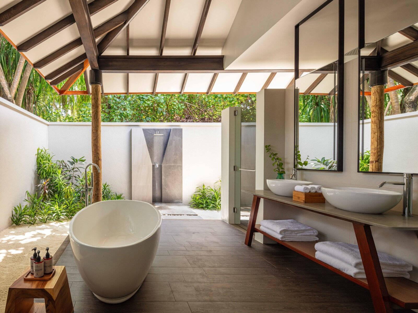 Wohnbeispiel Sunrise Beach Pool Villa