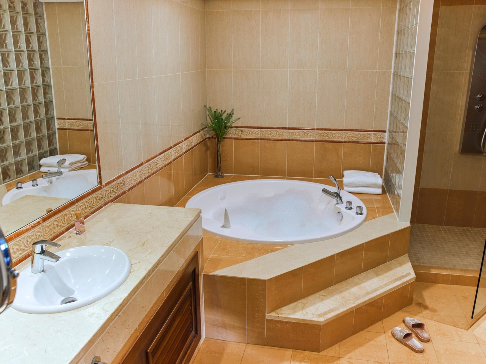 Wohnbeispiel Juniorsuite Superior Private Lodge