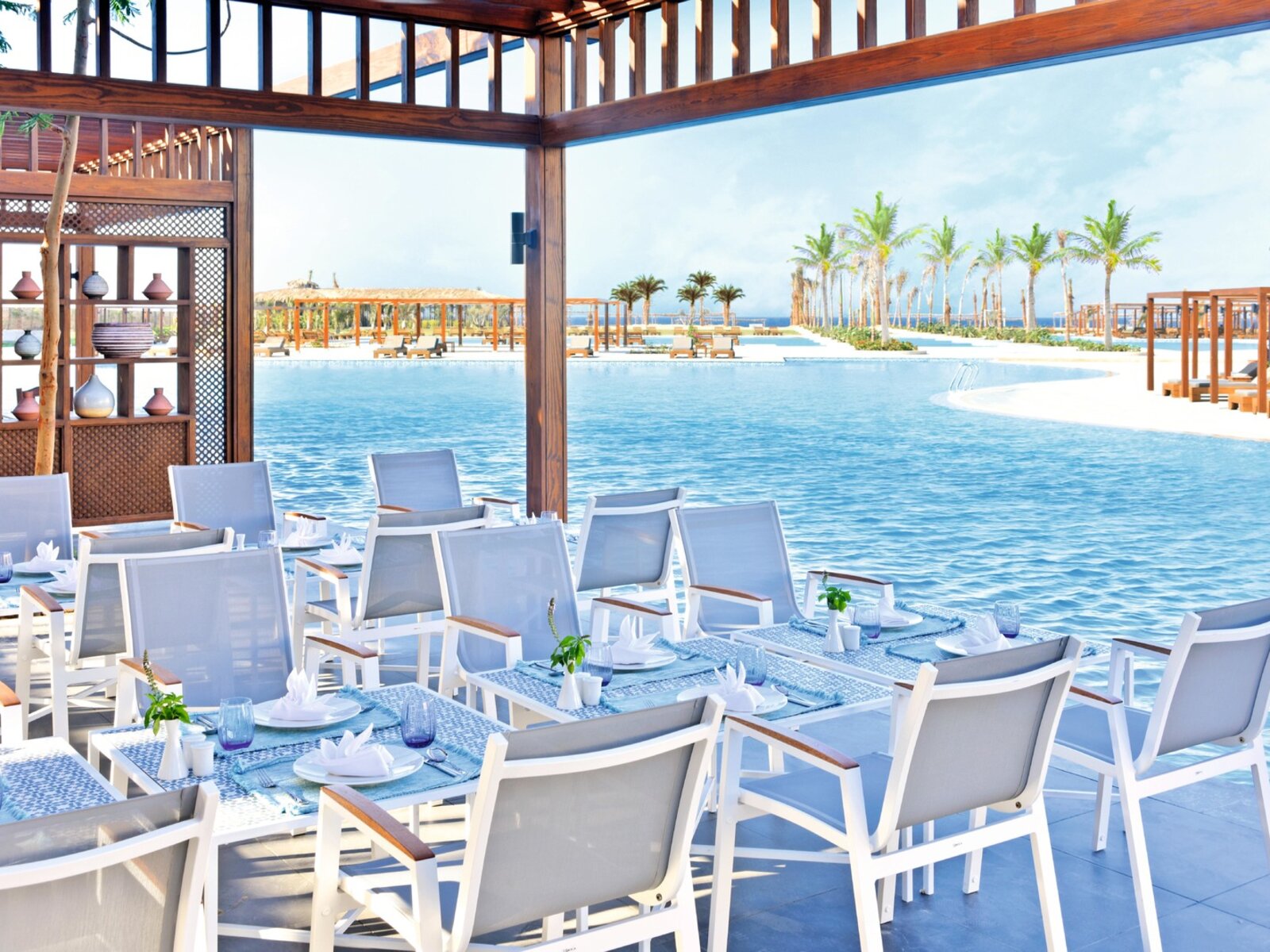 Negma Pool Bar