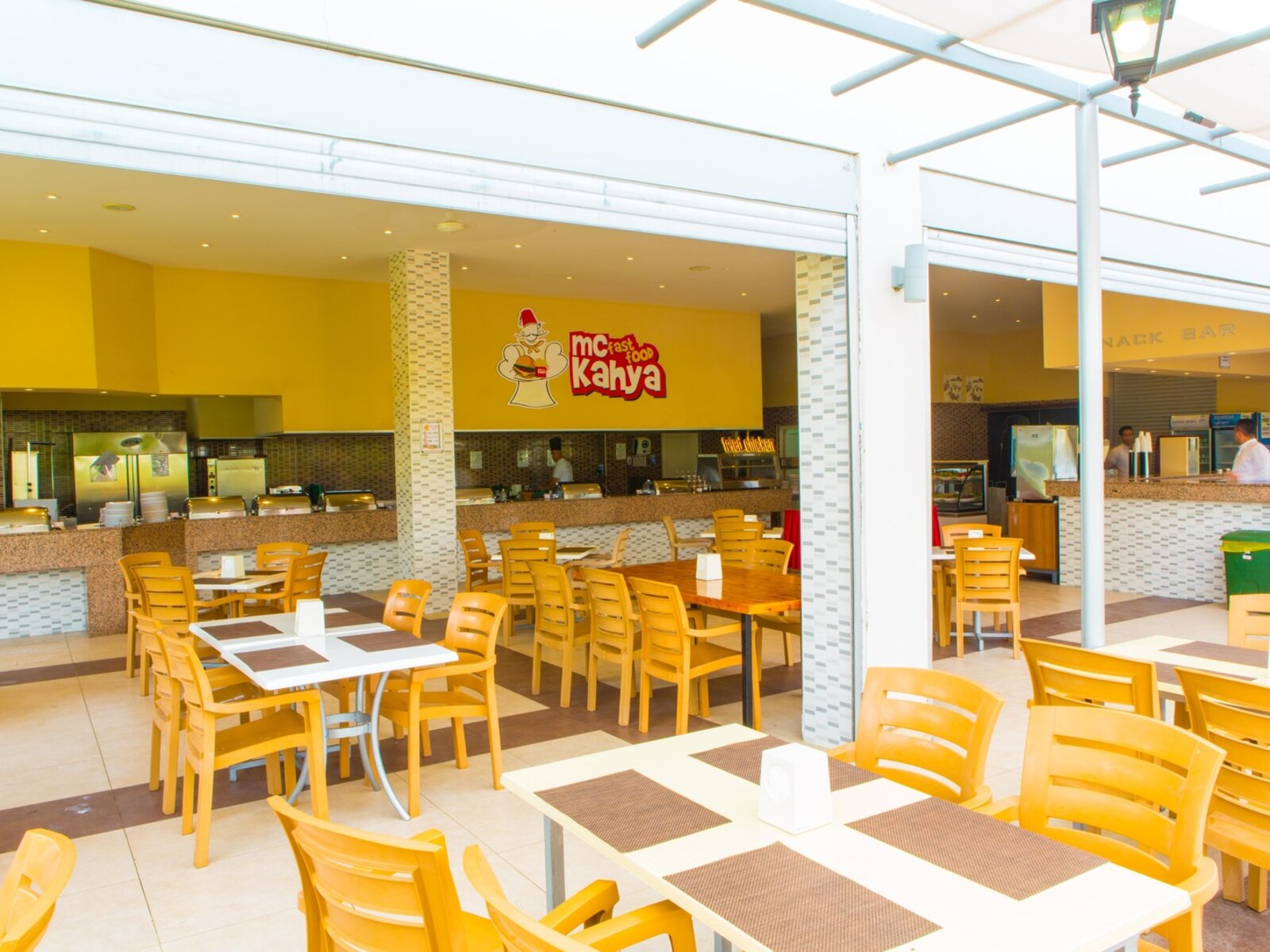 SNACK BAR