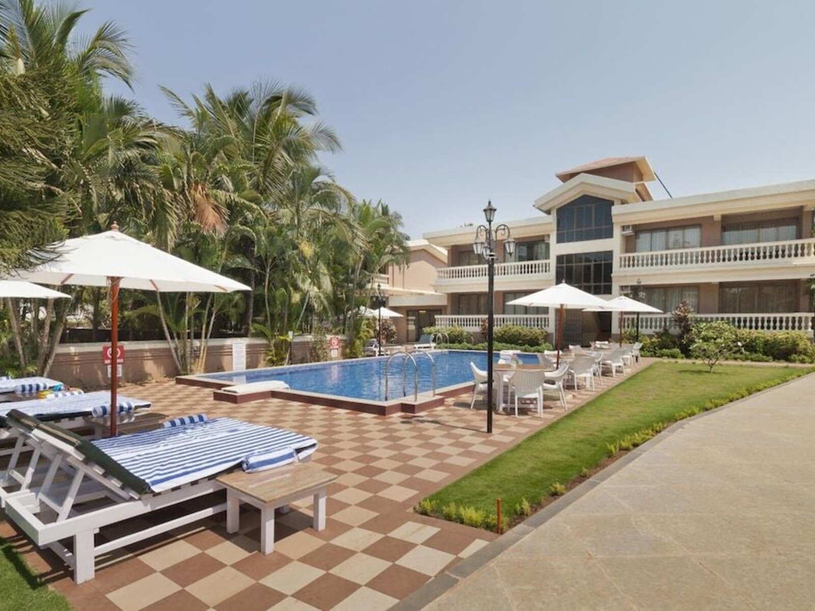 Pool