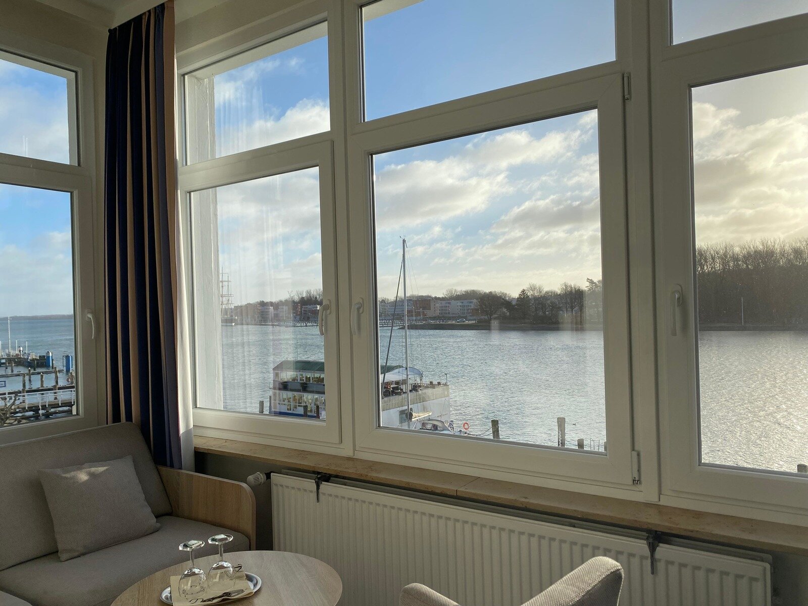 Wohnbeispiel Doppelzimmer seitlicher Meerblick