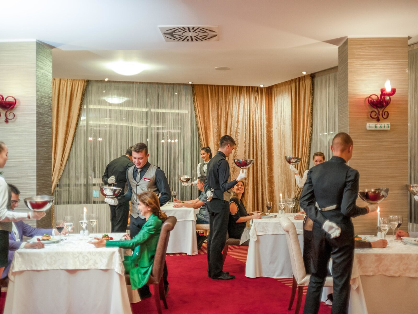 Fusion Restaurant, ONCE per stay