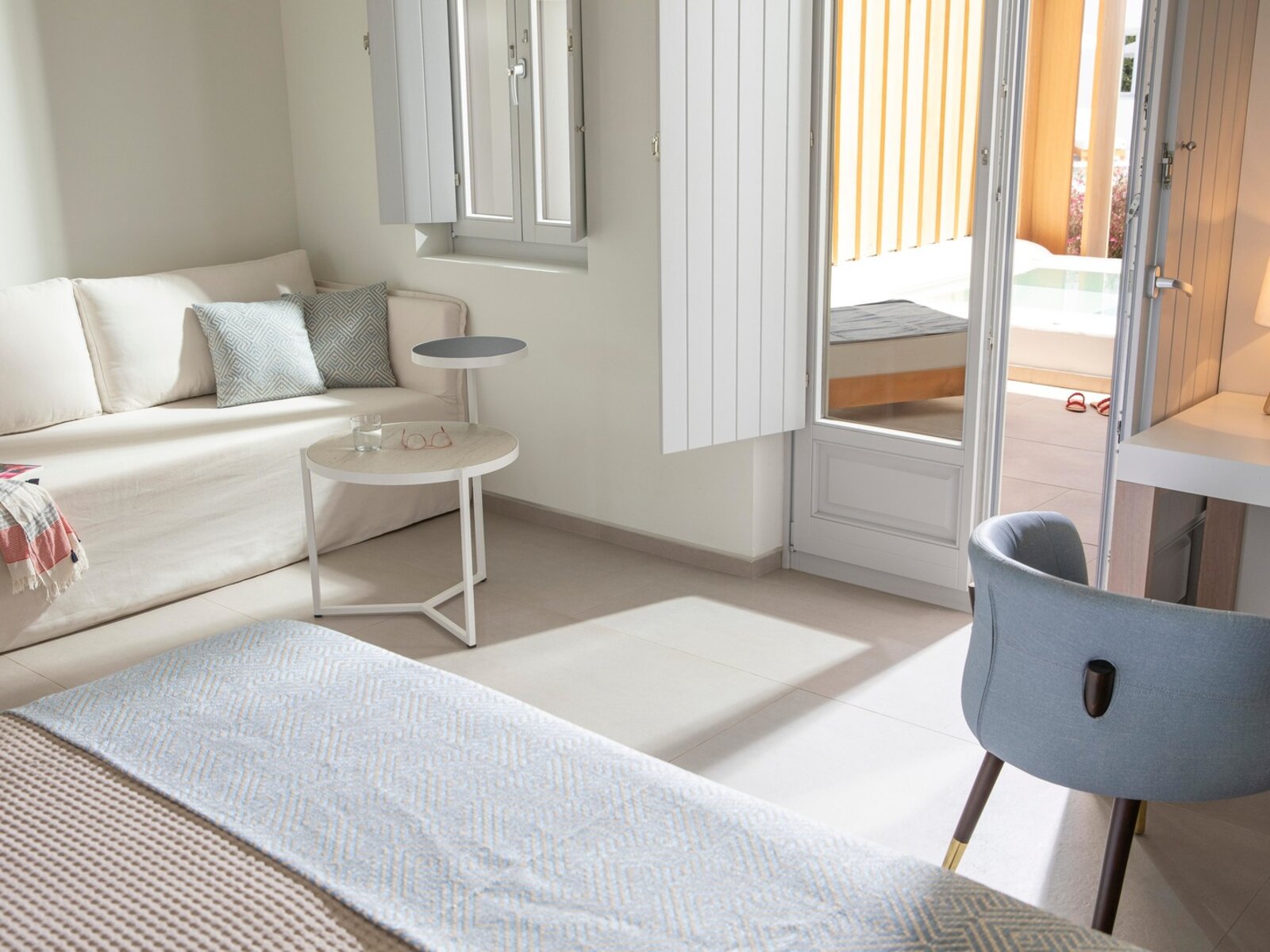 Wohnbeispiel Workation Double deluxe private whirlpool  terrace