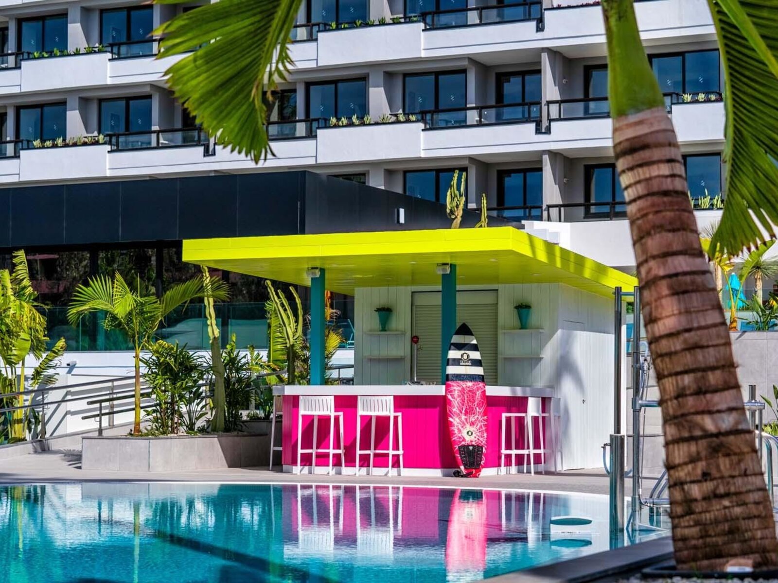 Pink Bar