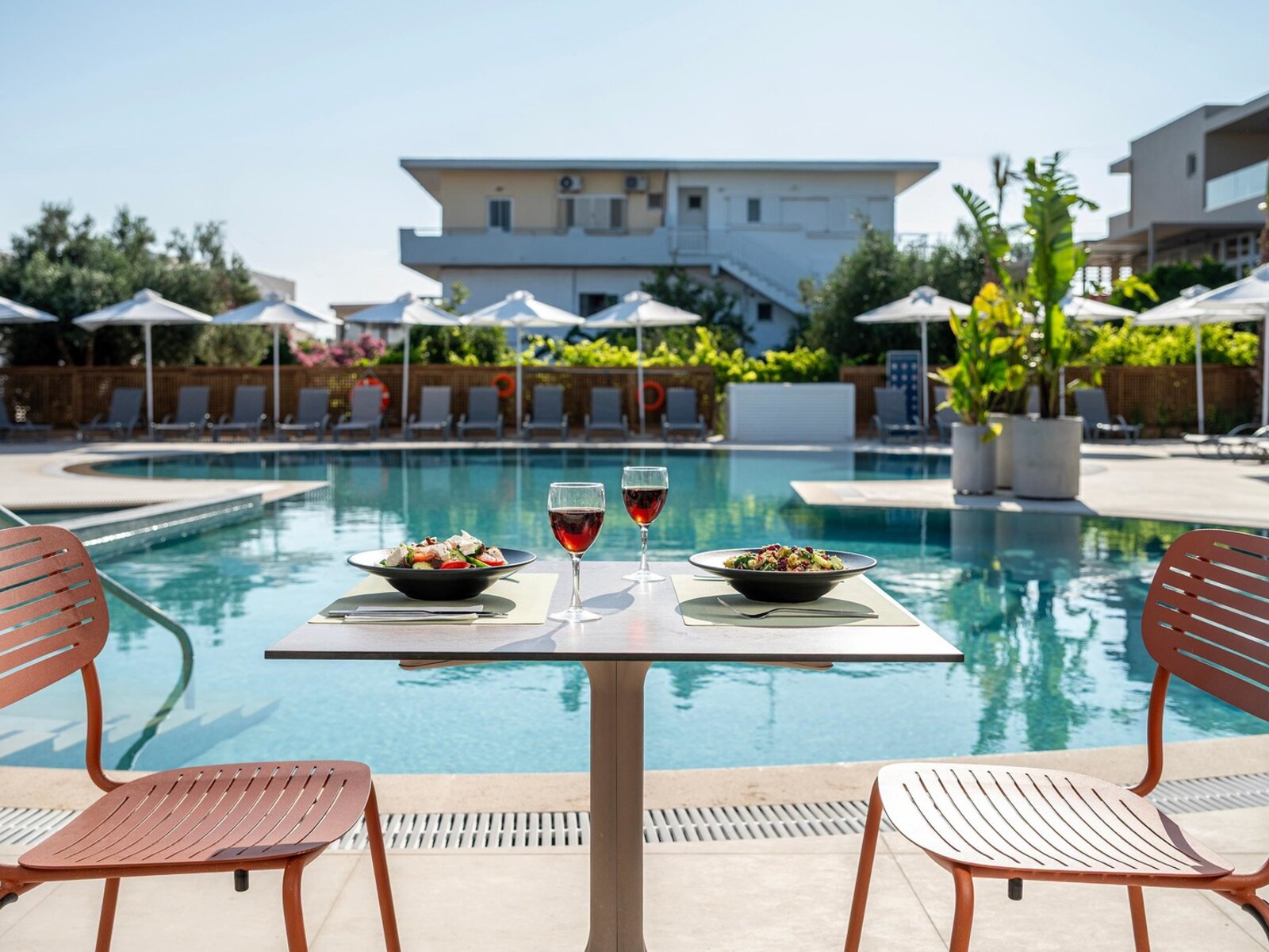 Pool Bar mit Veranda