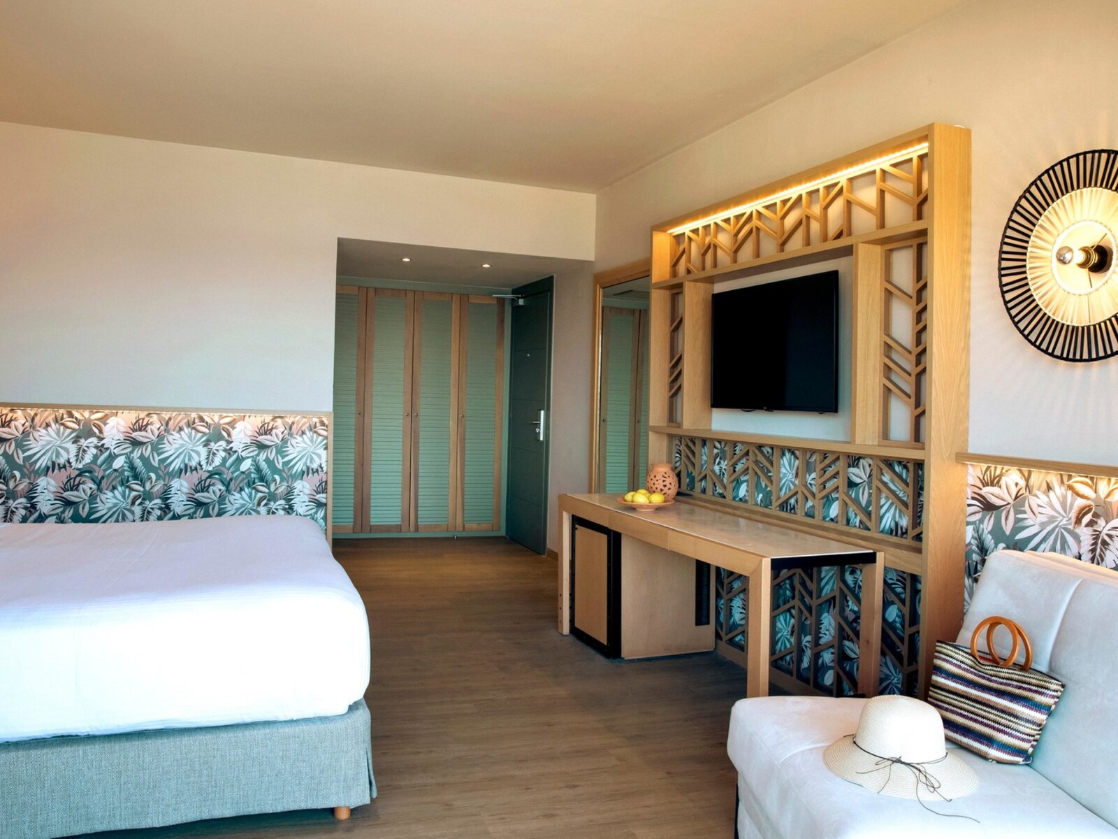 Wohnbeispiel Villa Two Bedroom Maisonette Private Pool