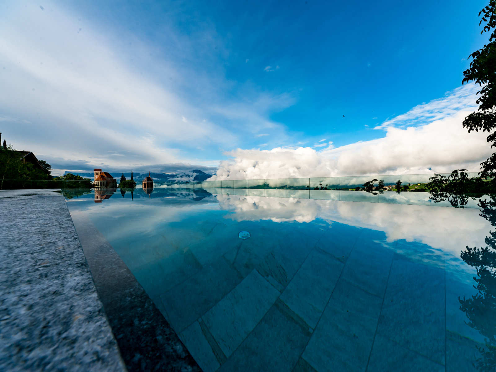 Infinitypool