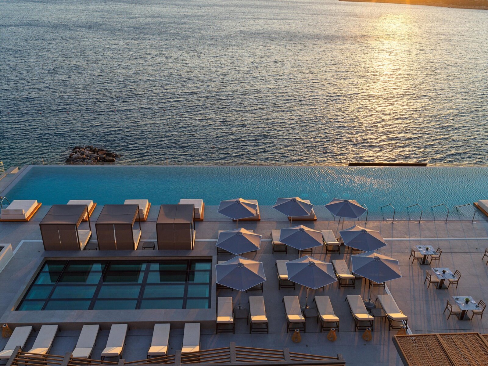 Infinity Pool 5th Floor