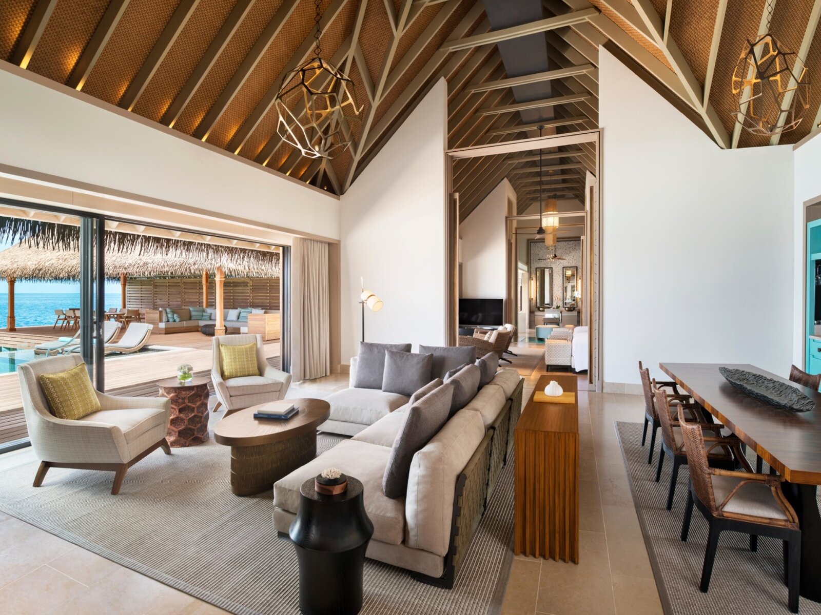 Wohnbeispiel Two Bedroom Overwater Villa with Pool