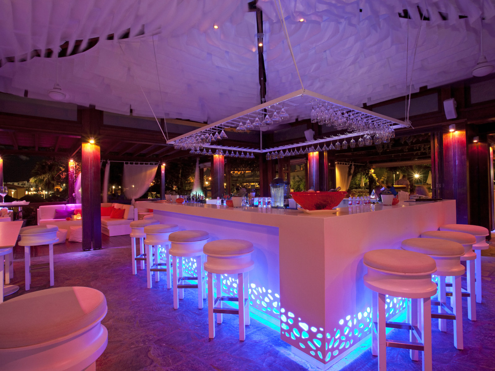 koi lounge bar