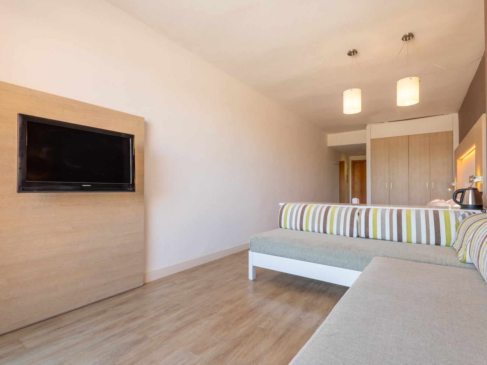 Triple room
