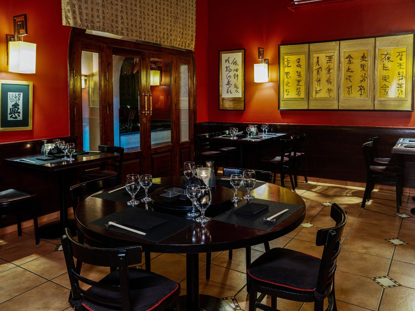 Dine-Around in Extra Charge