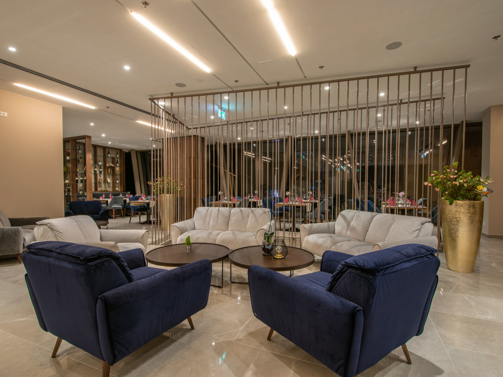Lobby bar