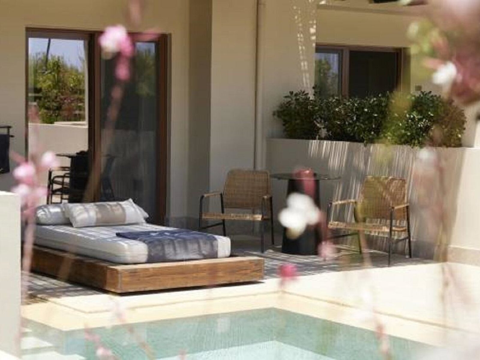 Wohnbeispiel One Bedroom Suite with Private Pool