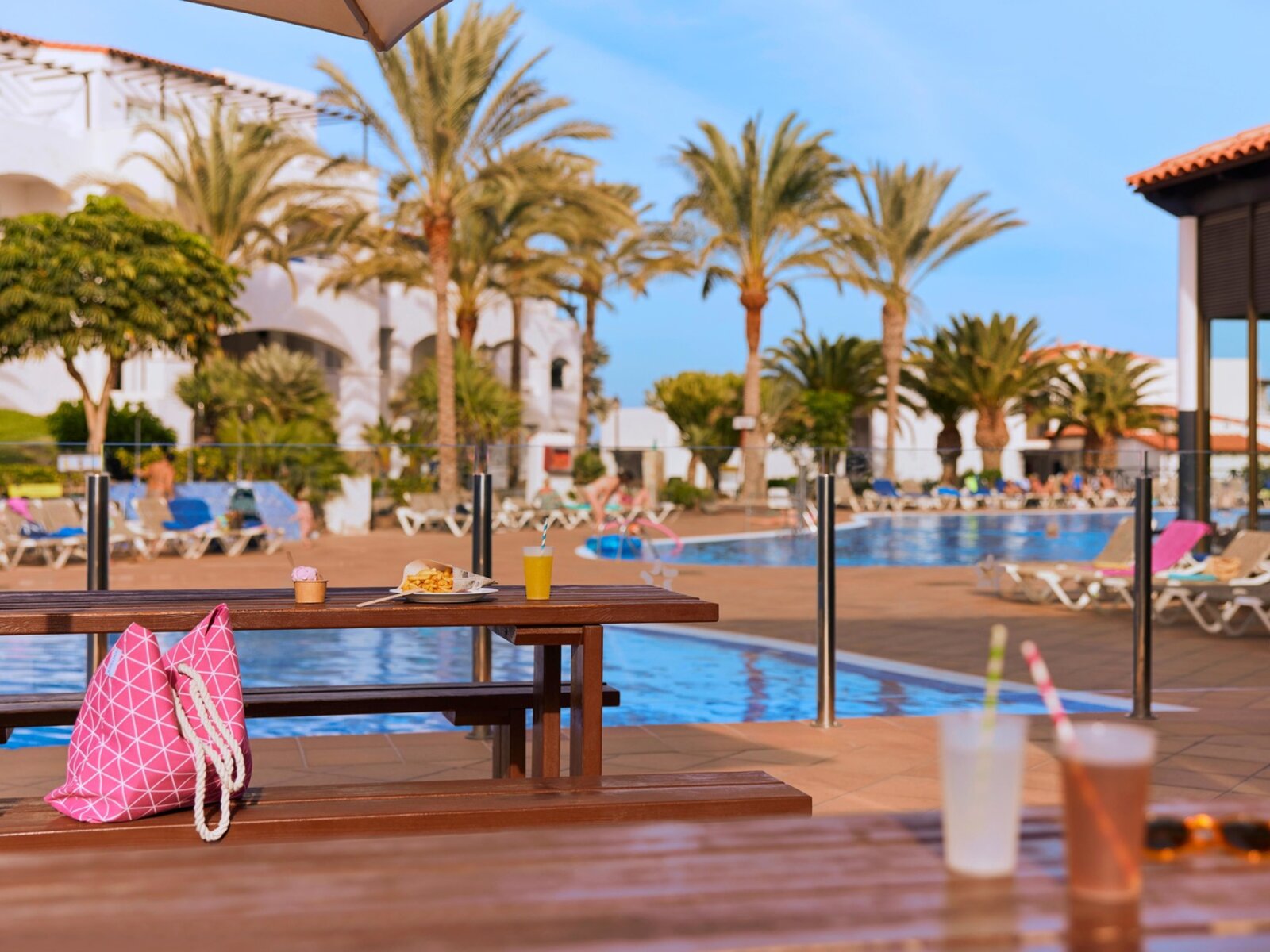 Poolbar