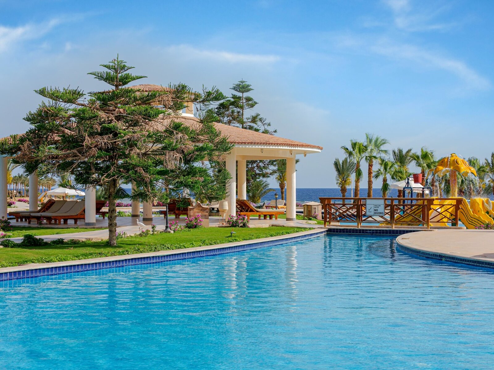 Mega Pool