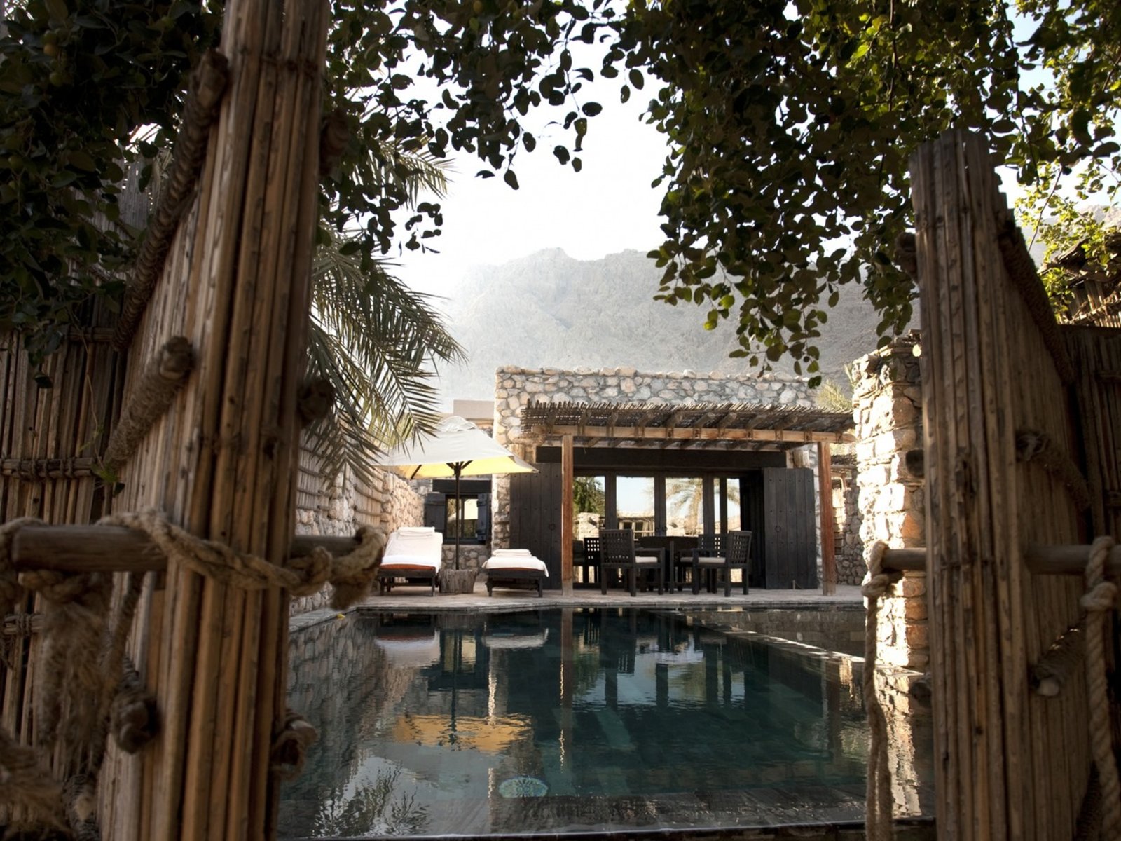 Wohnbeispiel Pool Villa Beachfront