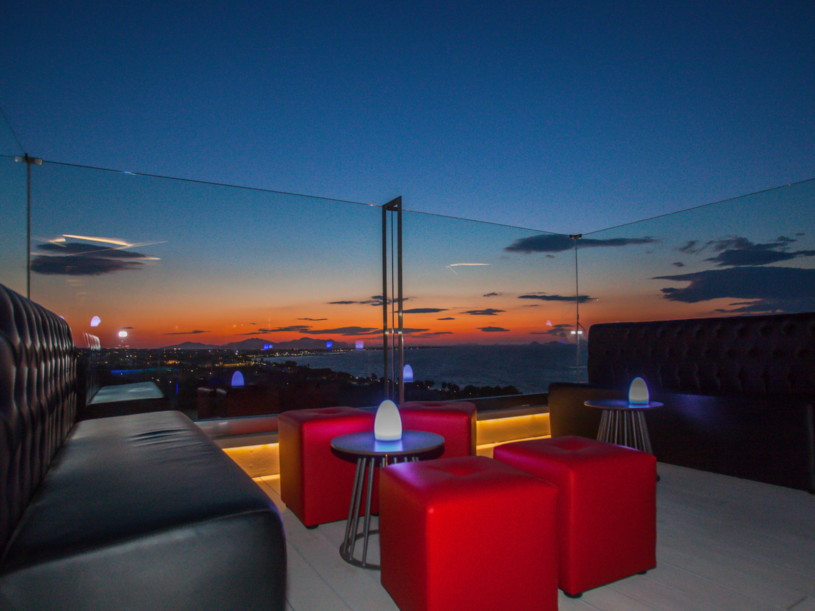 Red Skybar