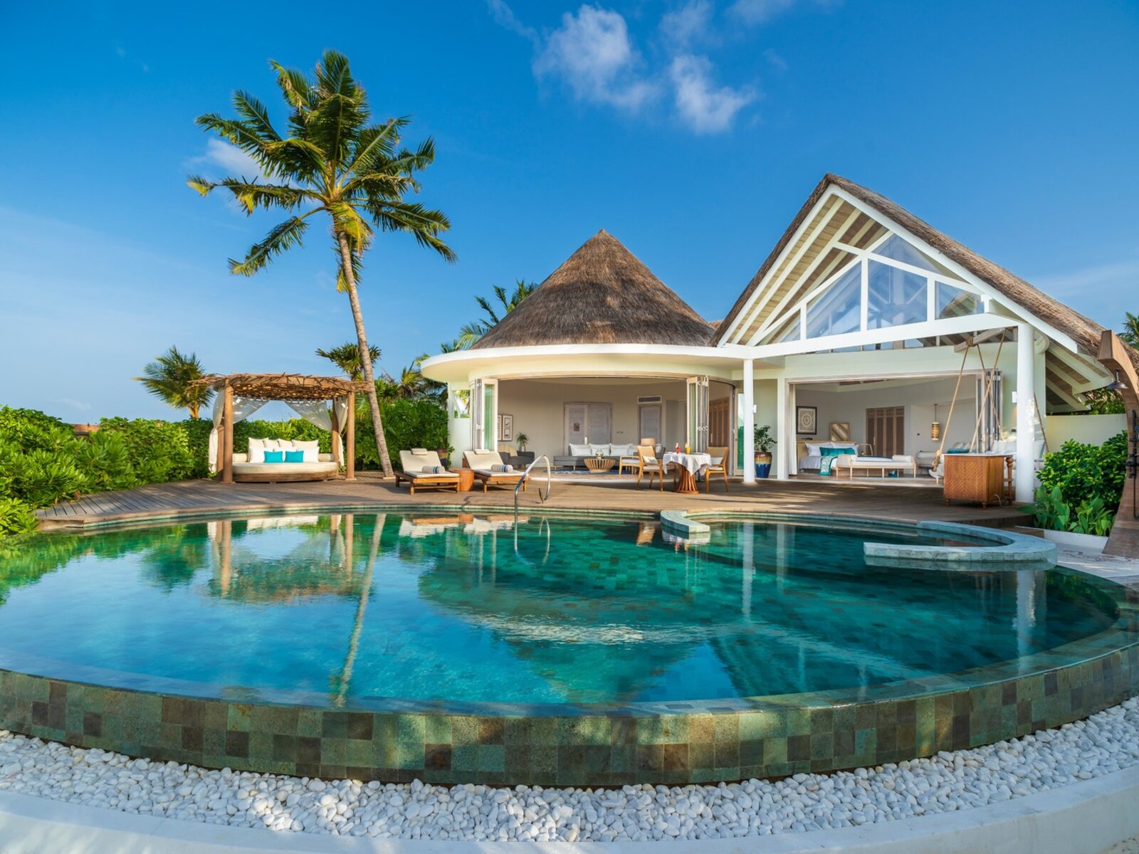 Wohnbeispiel Beach Residence with Private Pool