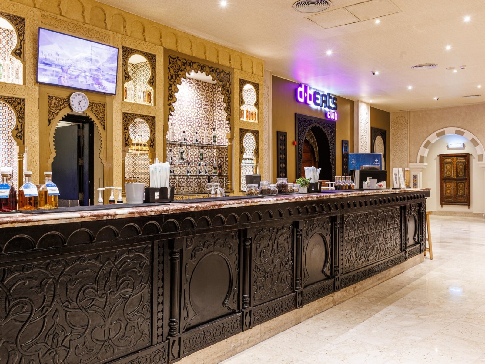 Aybak Lobby Bar