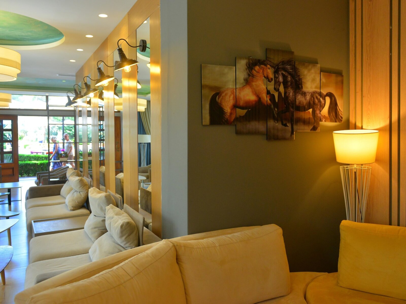 Lobby Bar