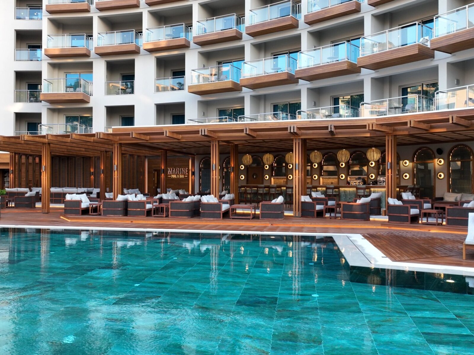 Marine Pool & Bar