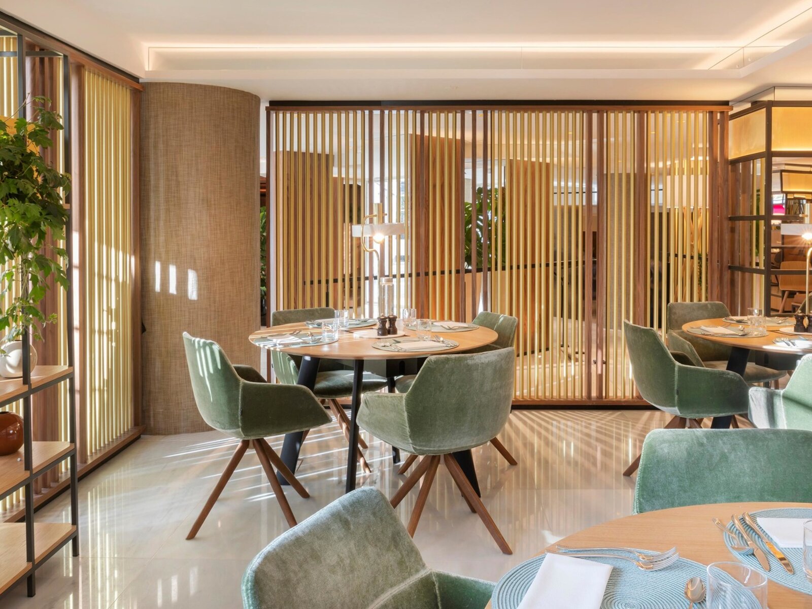 ARADO – RESTAURANT