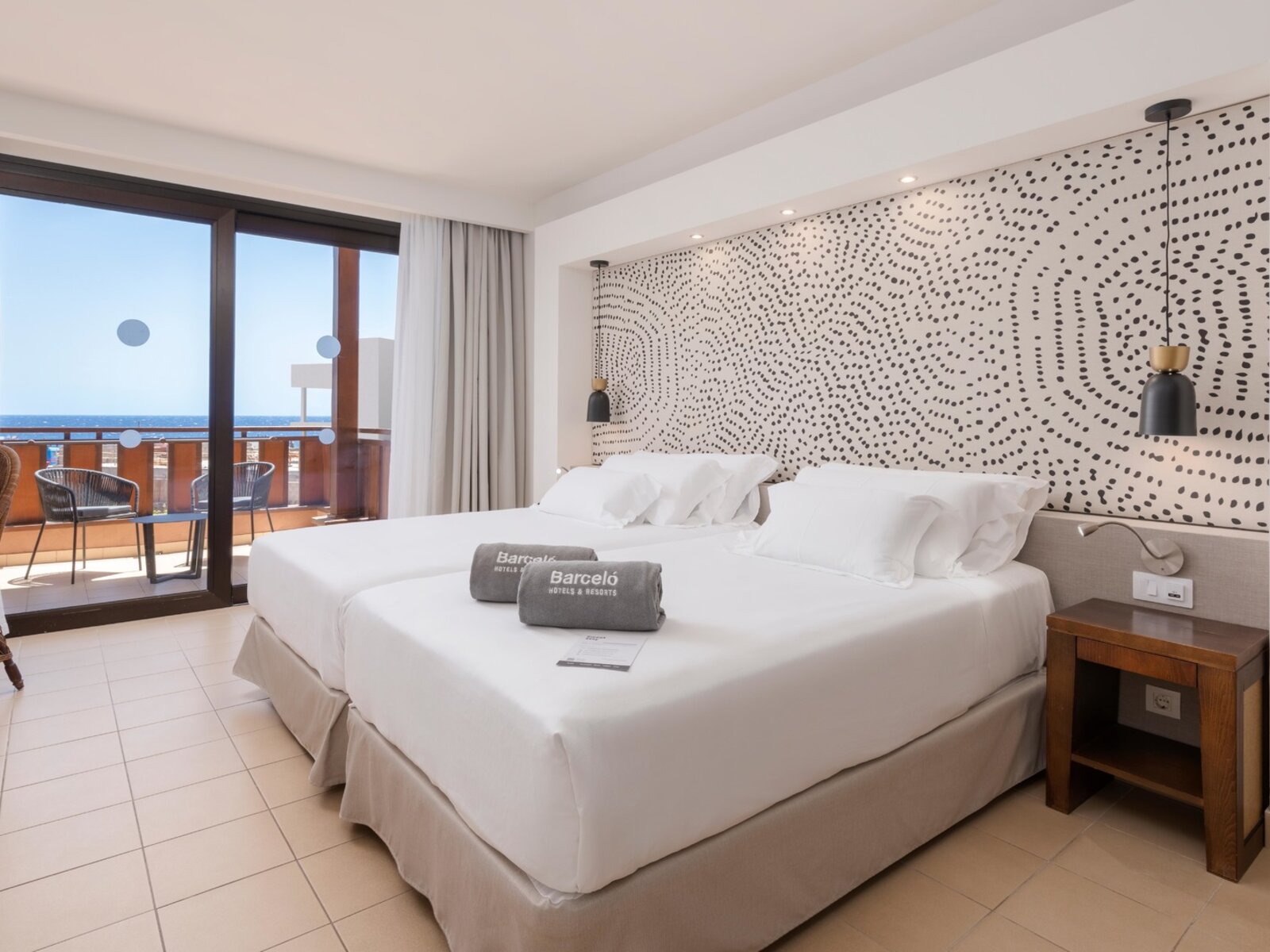 Wohnbeispiel Double Room Lateral Sea View