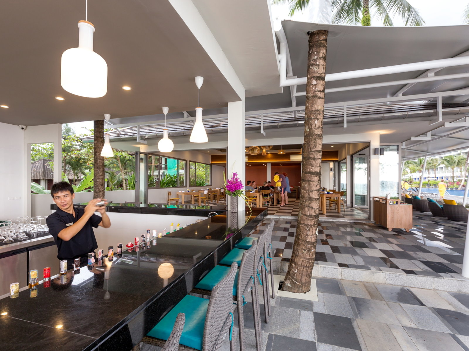 Beach Bar