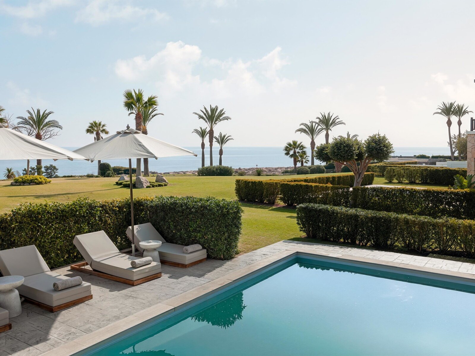 Wohnbeispiel Luxury Family Suite Sea View Private Pool