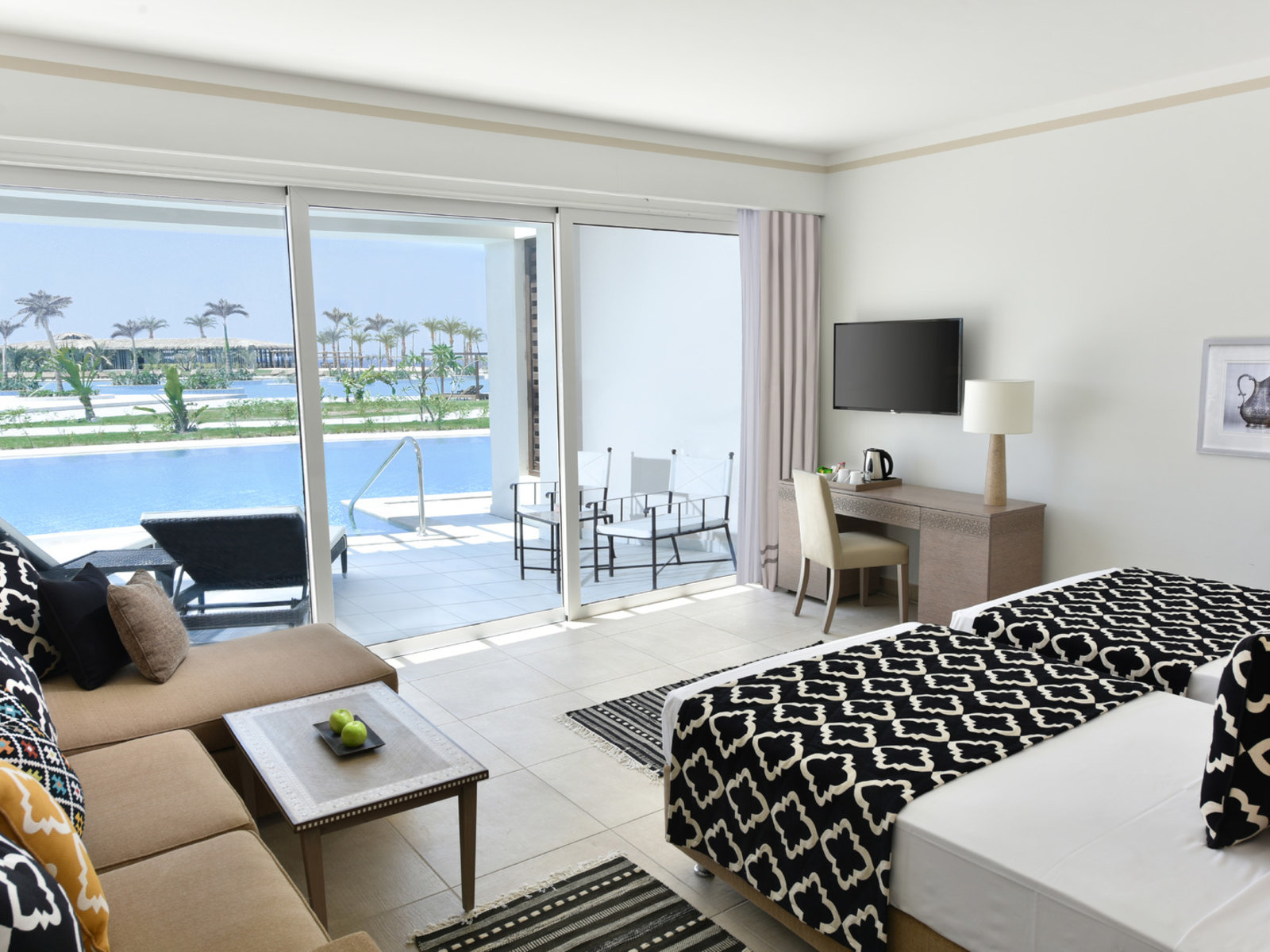 Wohnbeispiel Deluxe Swim Up sea view with dressing room