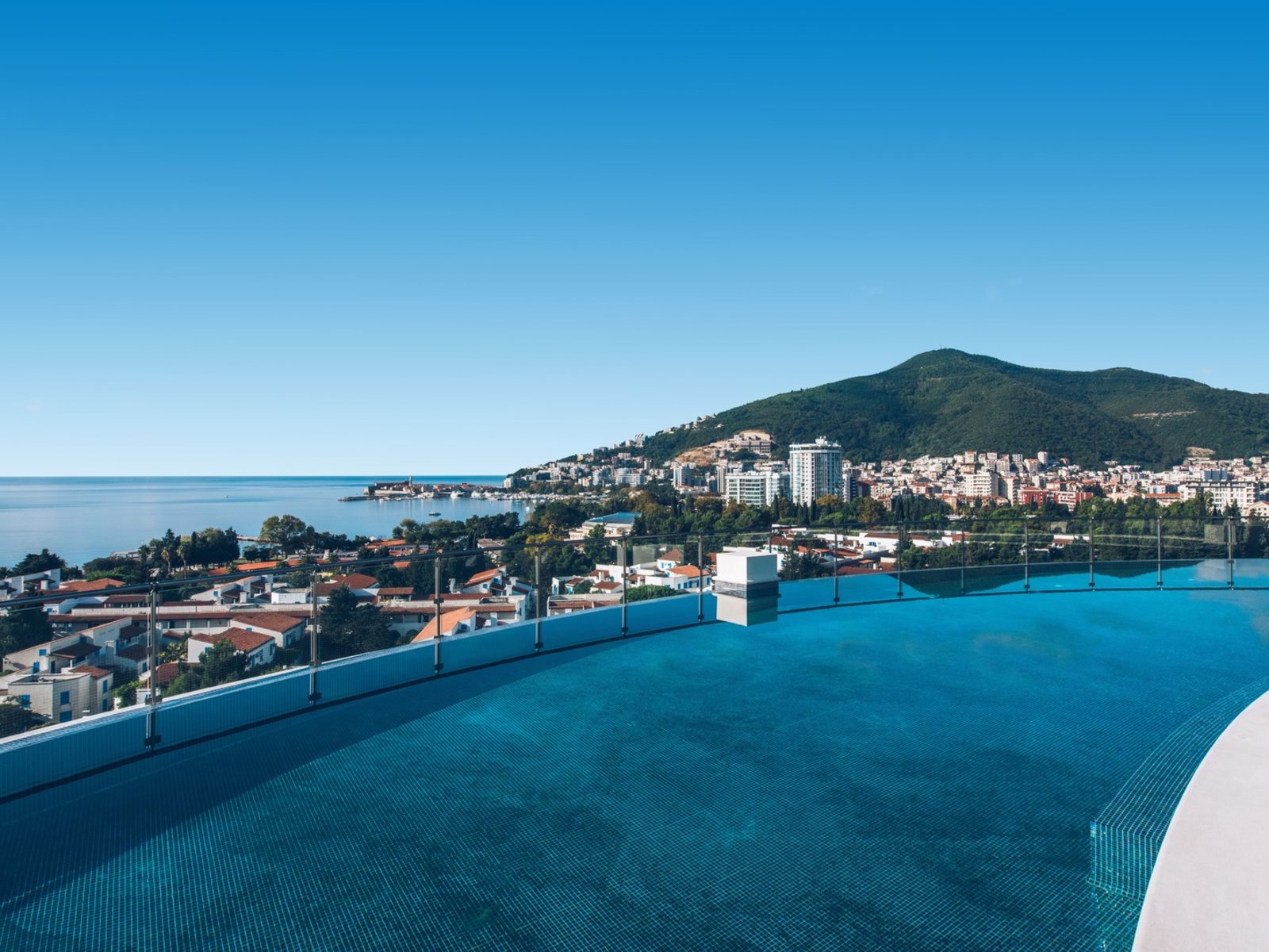 Rooftop Swimming Pool