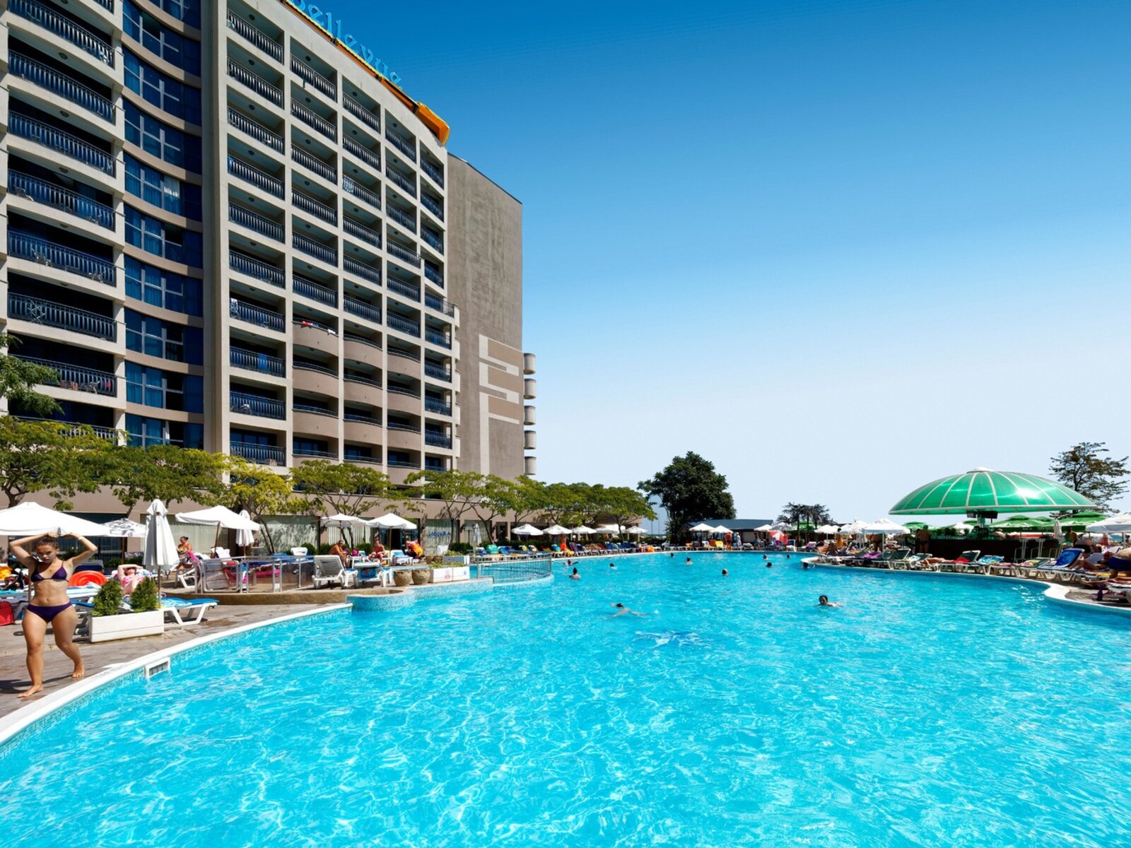 Pool-shared with Neighbour hotel