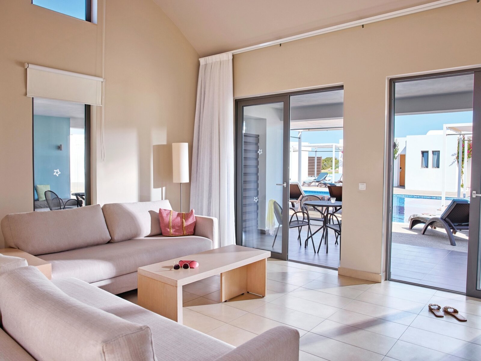 Wohnbeispiel Suite Sharing Pool