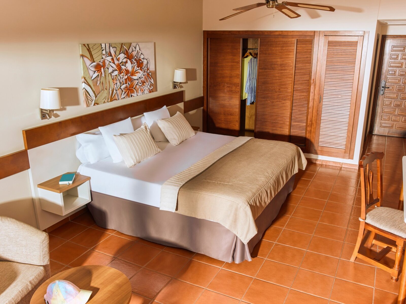 Wohnbeispiel Double Room Side Sea View