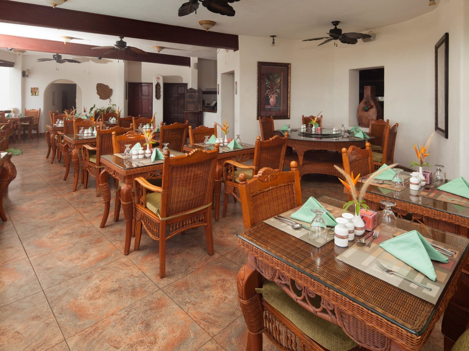 La Salsa Restaurant