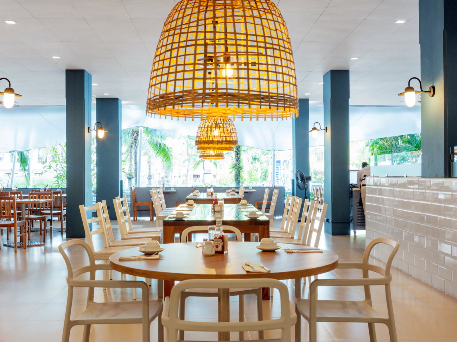 SOM's Kitchen