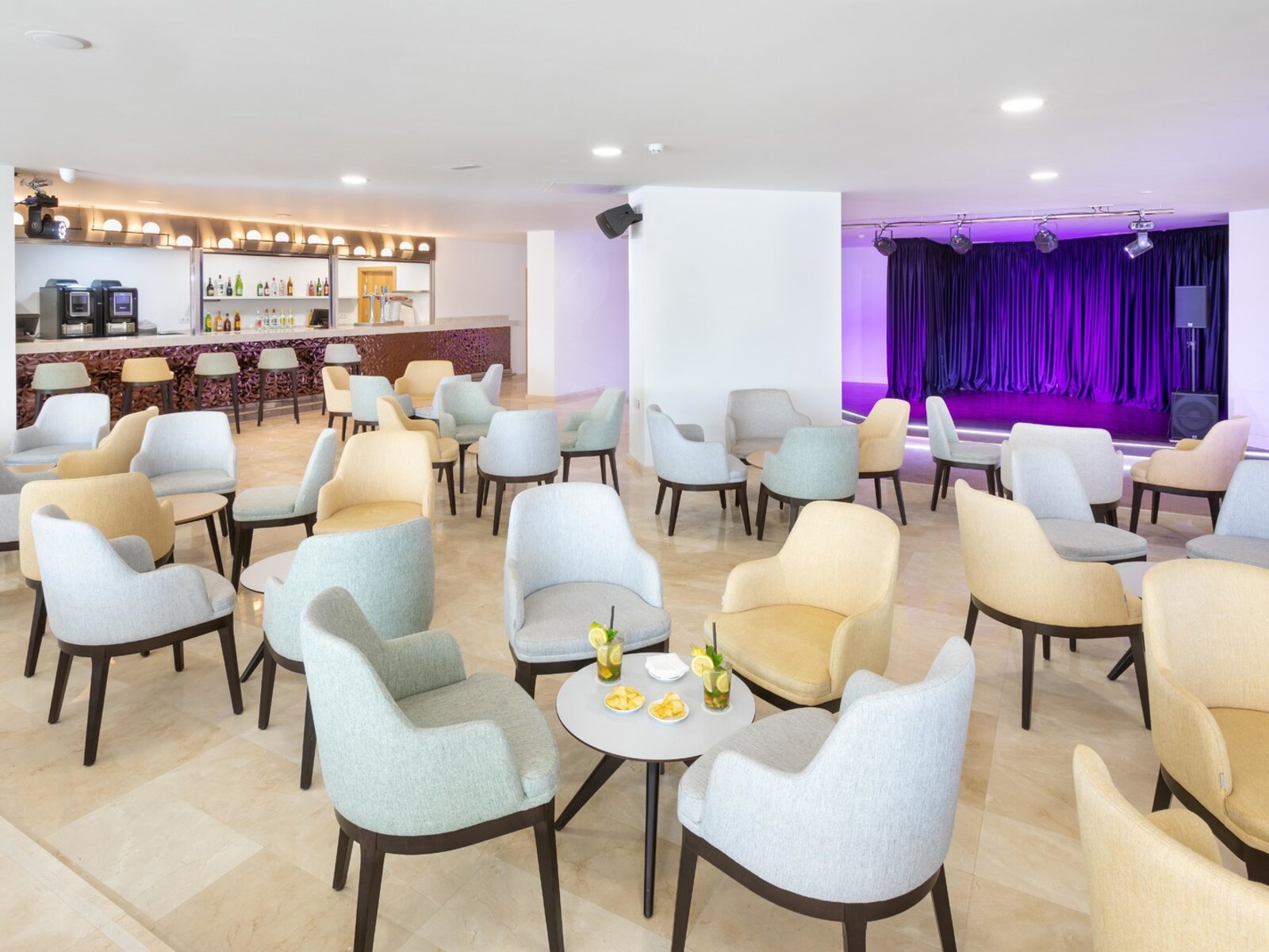 Bar Salón