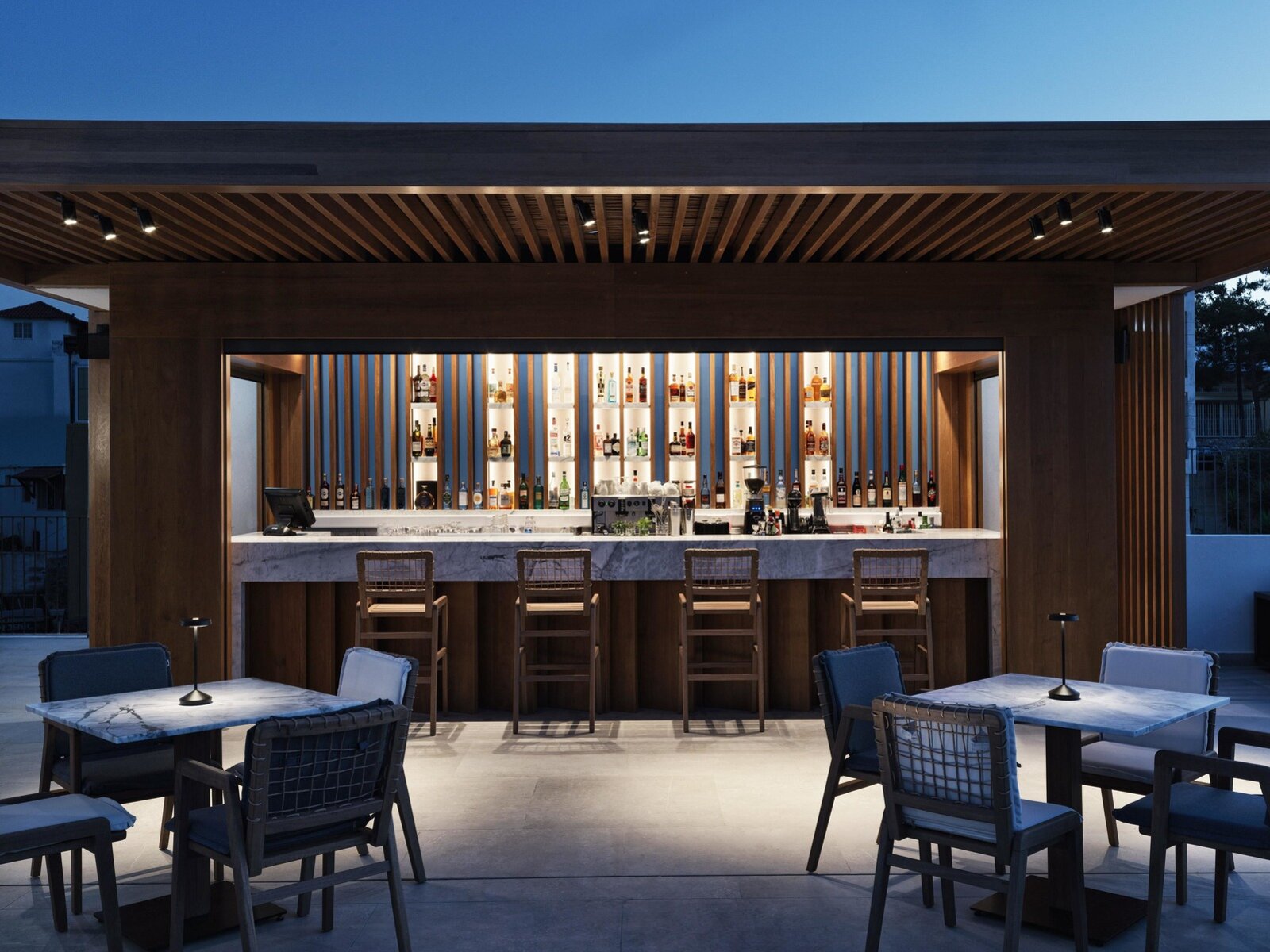 MINOAN Rooftop Lounge Bar