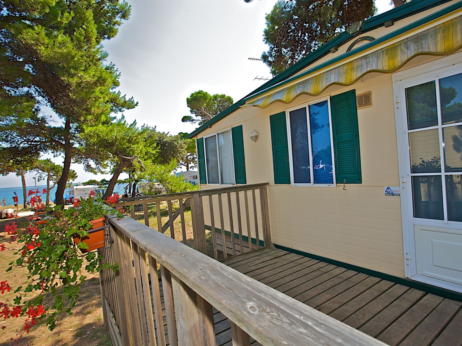 Wohnbeispiel Two Bedroom Mobile Home Sea Side 