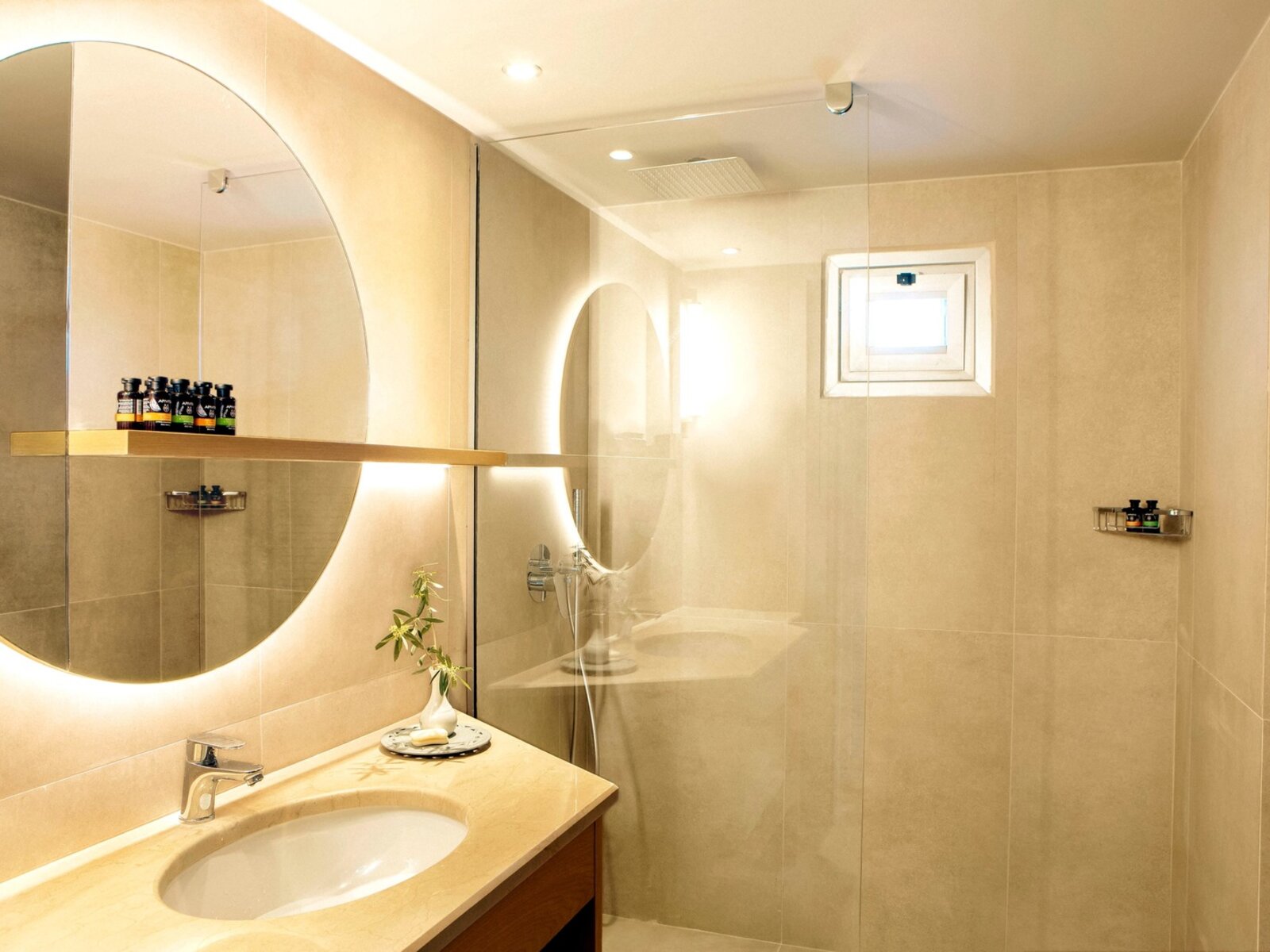 Wohnbeispiel Family 1 bedroom Junior Suite -Jetted Pool