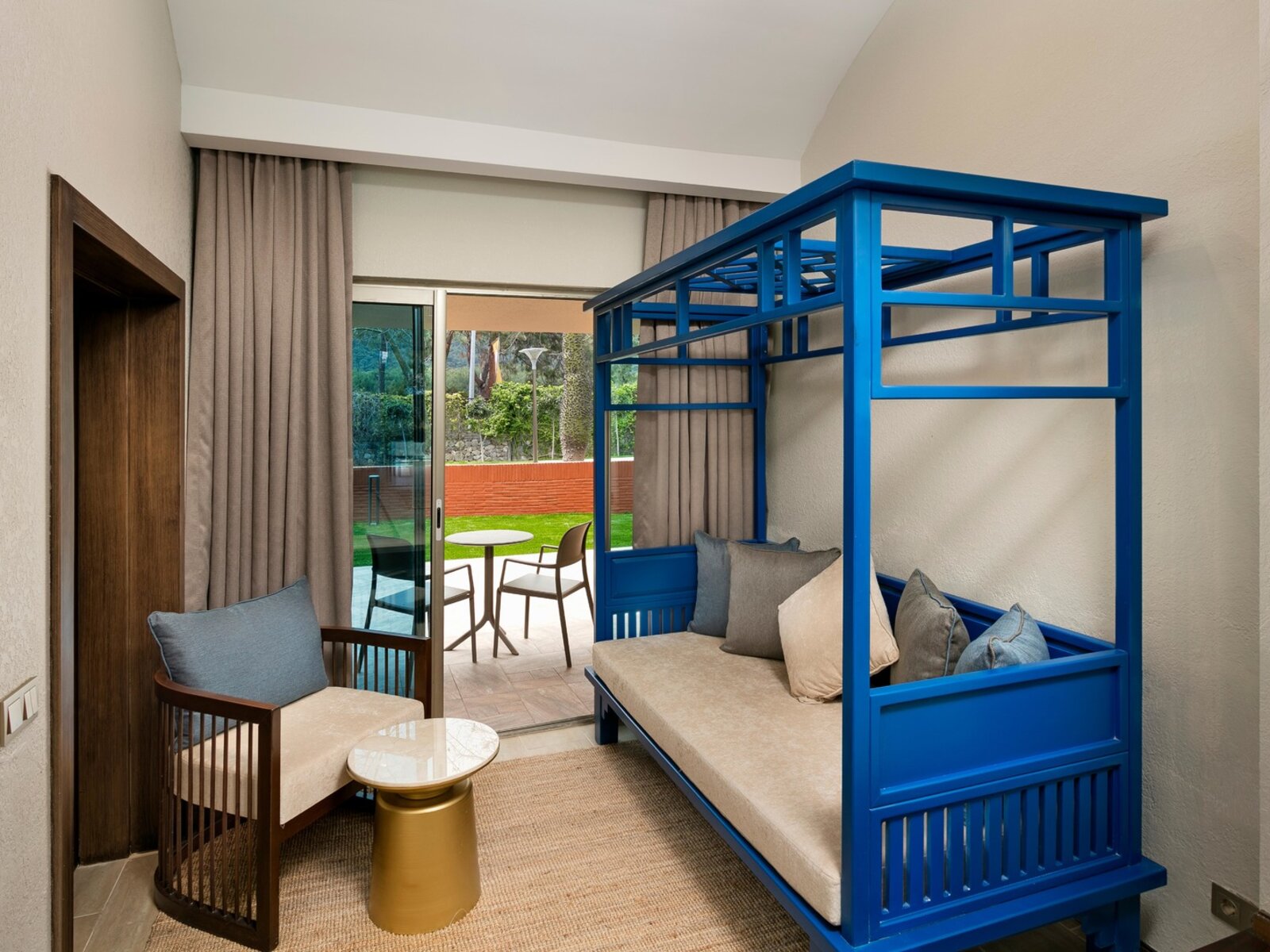 Wohnbeispiel Family Pool House (Ground Floor)