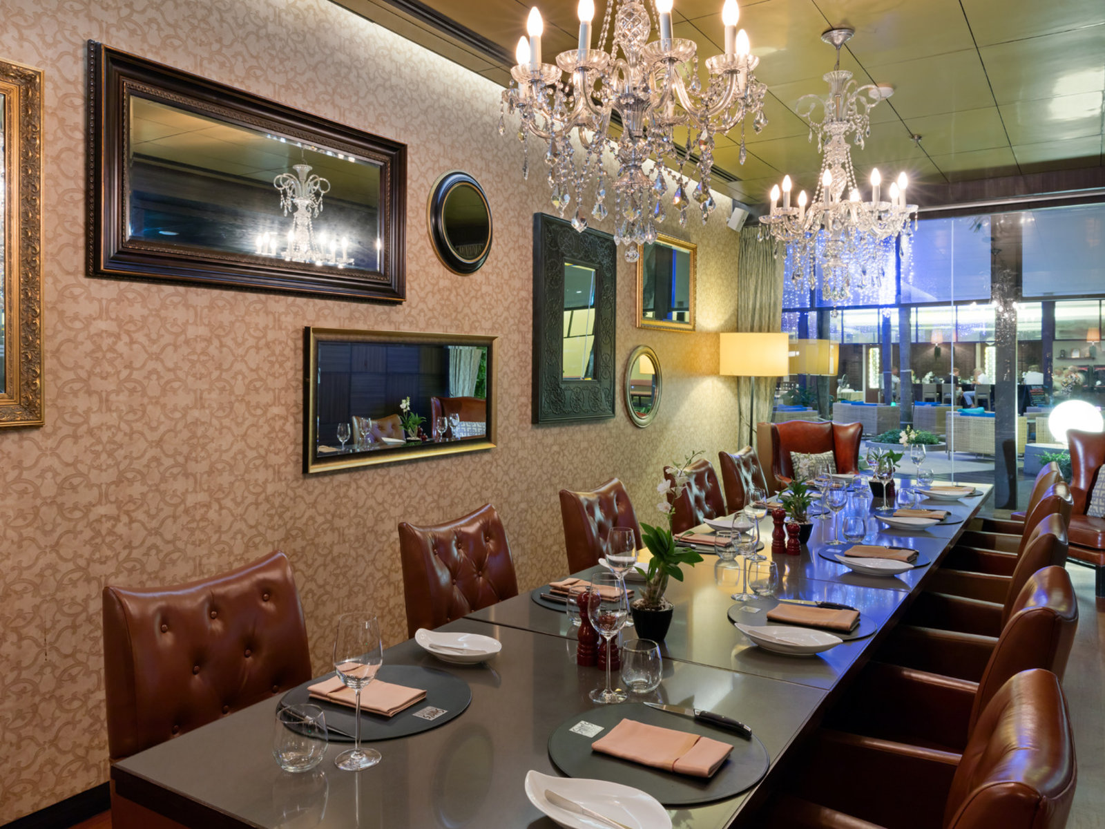 Sam's Steaks & Grill