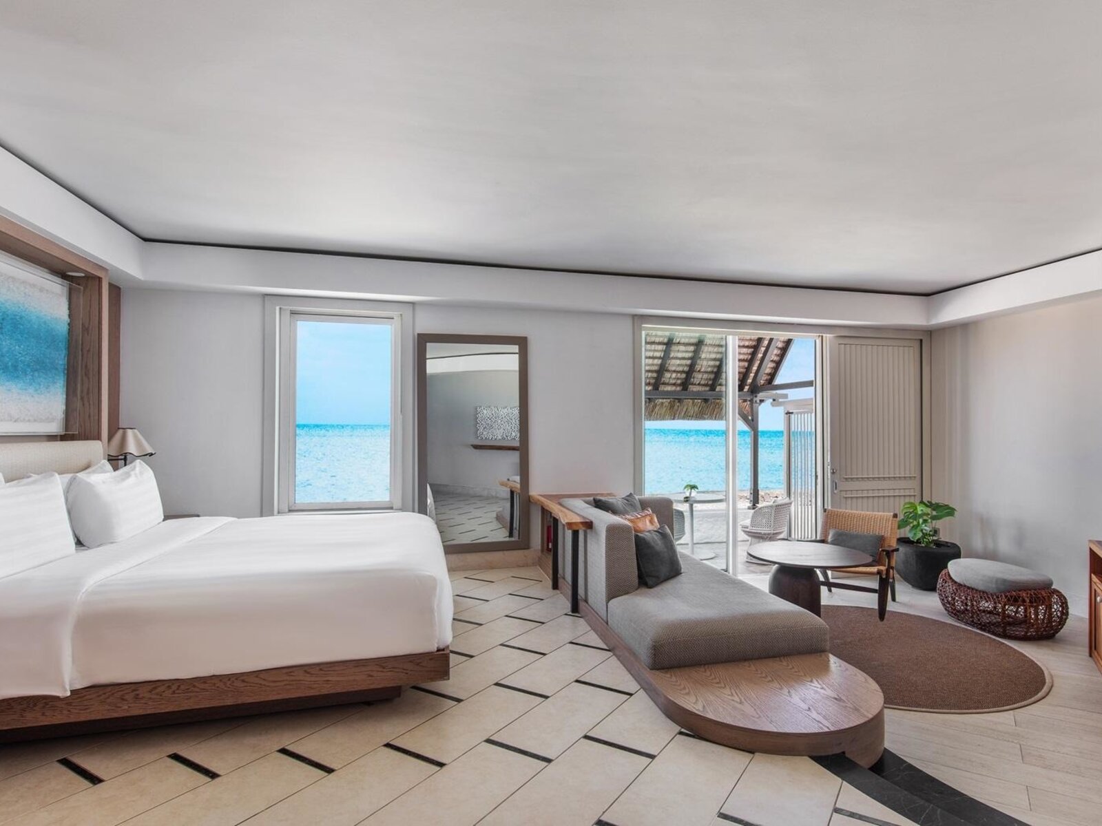 Wohnbeispiel Coral Beachfront Suite